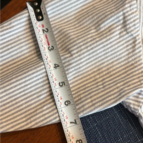 Everlane Boxy Oxford - Picture 11 of 11